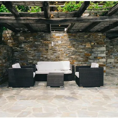 Gorgeous Seaside Willa Likorrevma